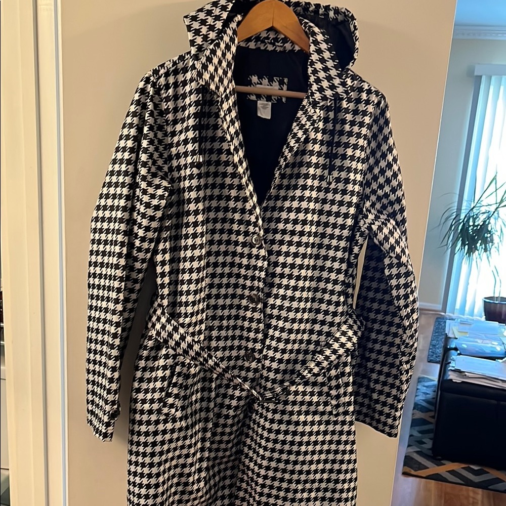 Capelli of New York Black and White Trench Coat